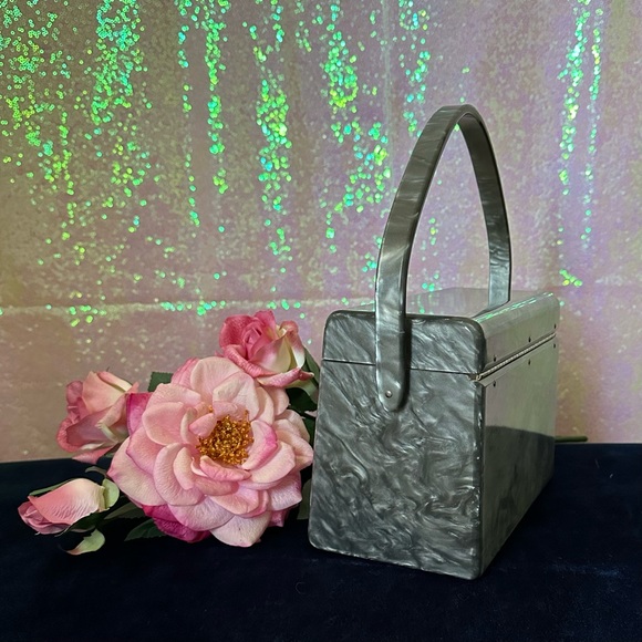 Antique Lucite Box Handbag c.1945-50 - Picture 7 of 16